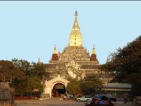 Ananda temple steeple.jpg